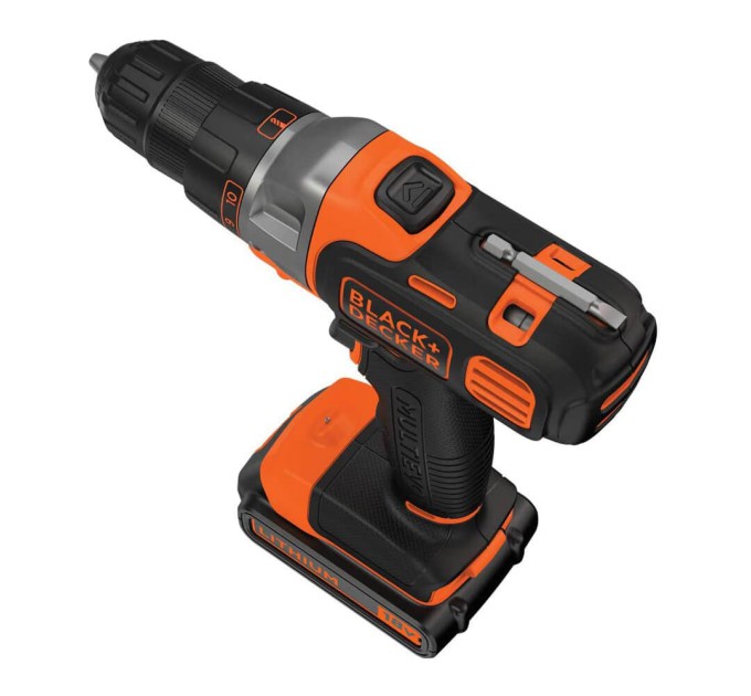 Акумуляторний багатофункціональний інструмент BLACK+DECKER MT218K