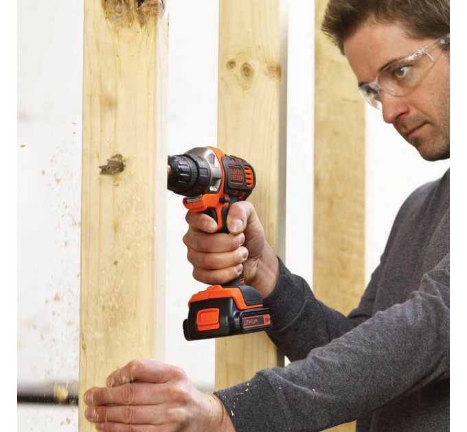 Акумуляторний багатофункціональний інструмент BLACK+DECKER MT218KB