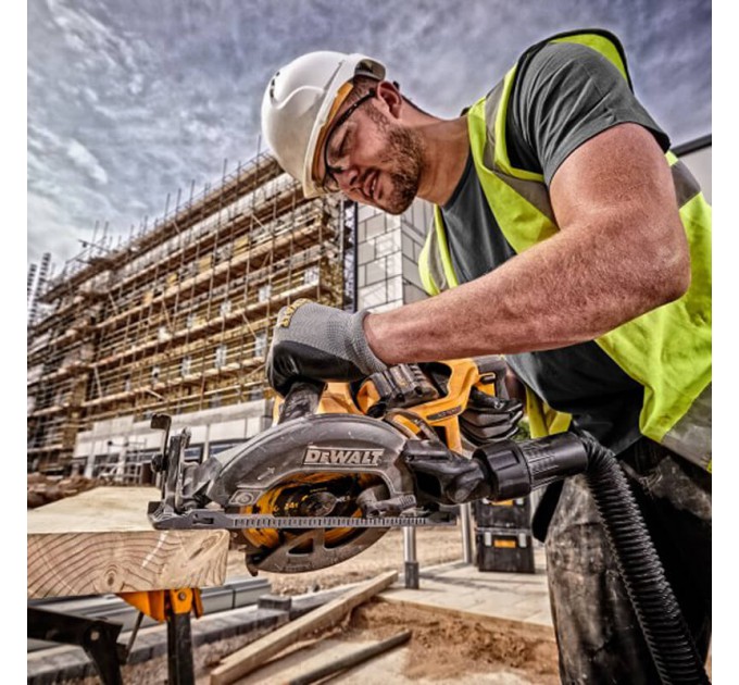 Пила дискова акумуляторна безщіткова DeWALT DCS577N