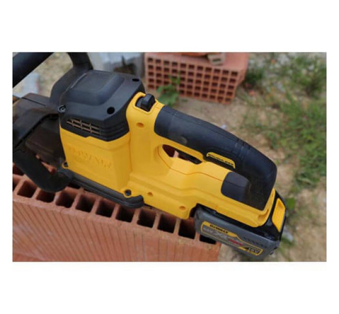 Пила ALLIGATOR акумуляторна безщіткова DeWALT DCS398T2