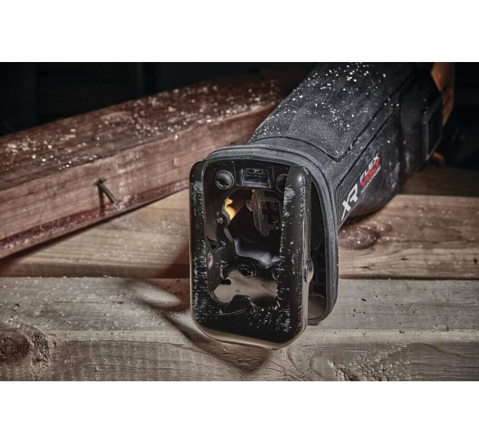 Пила шабельна акумуляторна DeWALT DCS386NT