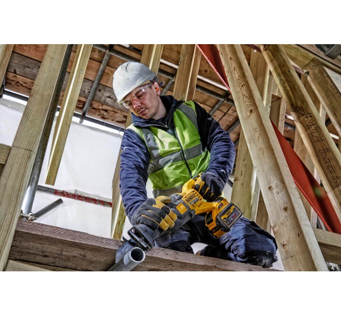 Пила шабельна акумуляторна DeWALT DCS389NT