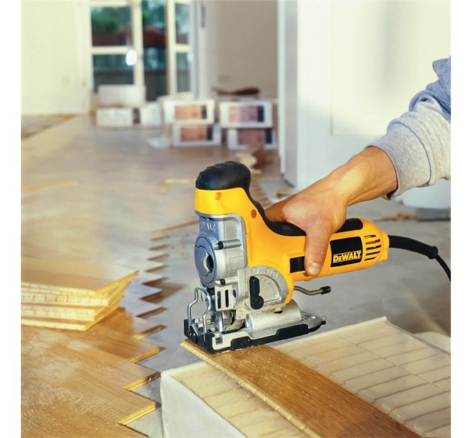 Пила лобзикова мережева DeWALT DW333KT
