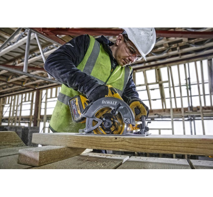 Пила дискова акумуляторна DeWALT DCS578N