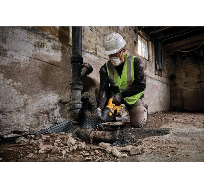 Пила шабельна акумуляторна DeWALT DCS389T2