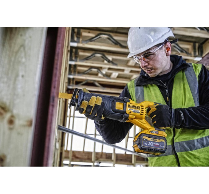 Пила шабельна акумуляторна DeWALT DCS389T2