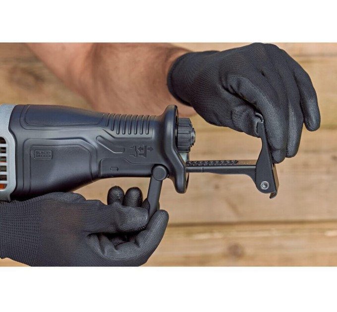 Пила шабельна мережева BLACK+DECKER BES301