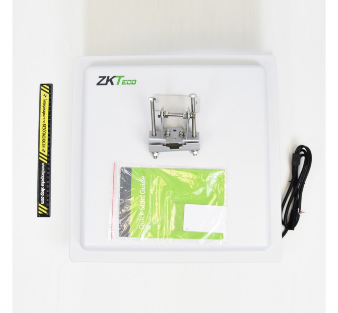 UHF-зчитувач вуличний ZKTeco UHF1-10E дальньої дії до 12 м