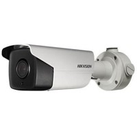 4МП IP відеокамера Hikvision c детектором осіб і Smart функціями DS-2CD4B45G0-IZS